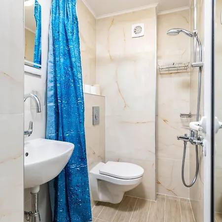 아파트 Comfy & Modern 1br Near Mall By Flat Manаger