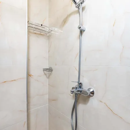 아파트 Comfy & Modern 1br Near Mall By Flat Manаger *